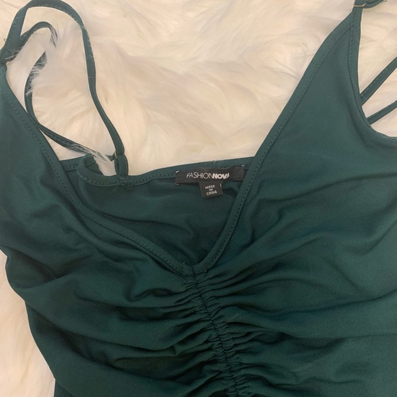 FashionNova Hunter Green Ruched dress - Picture 3 of 3